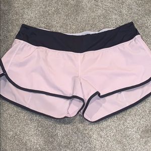 lulu lemon shorts 2.5 inseam